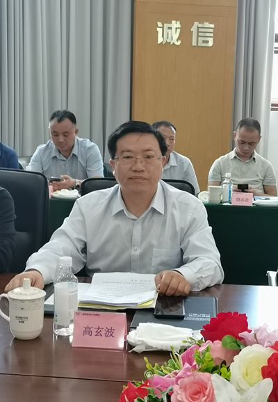 四川省重庆商会秘书长高玄波_副本.jpg